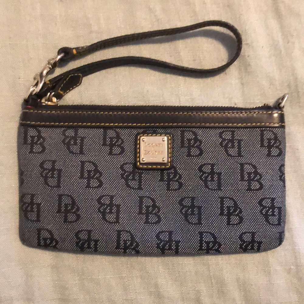 Dooney & Bourke Wristlet